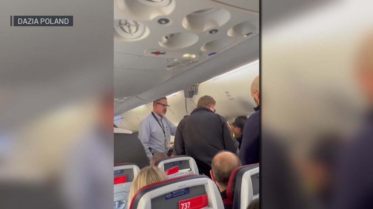 Passenger Recounts ‘chaos’ On Flight Diverted Due To Unruly Customer After Leaving Dfw Nbc 5