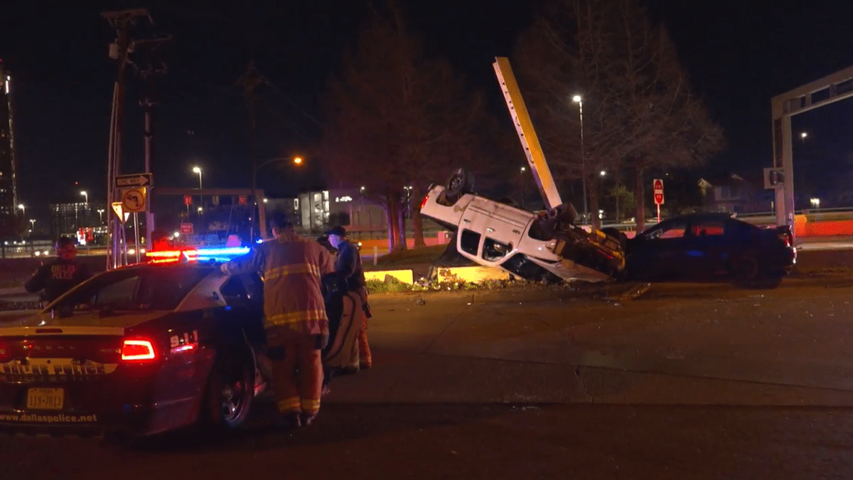 1 charged with DUI, another injured following rollover crash in Dallas