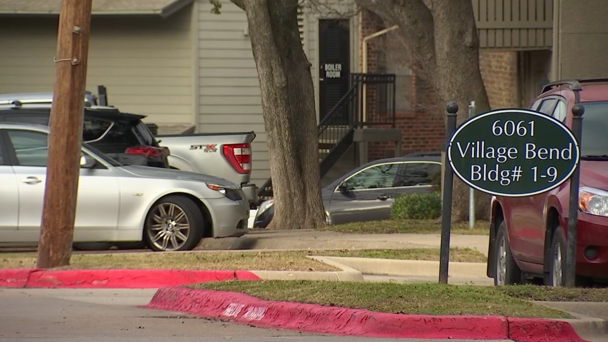 One hospitalized after carjacking turned to shooting in Dallas