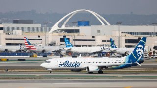 Alaska Airlines tendrá inmovilizados al menos hasta el domingo todos sus Boeing 737 MAX 9