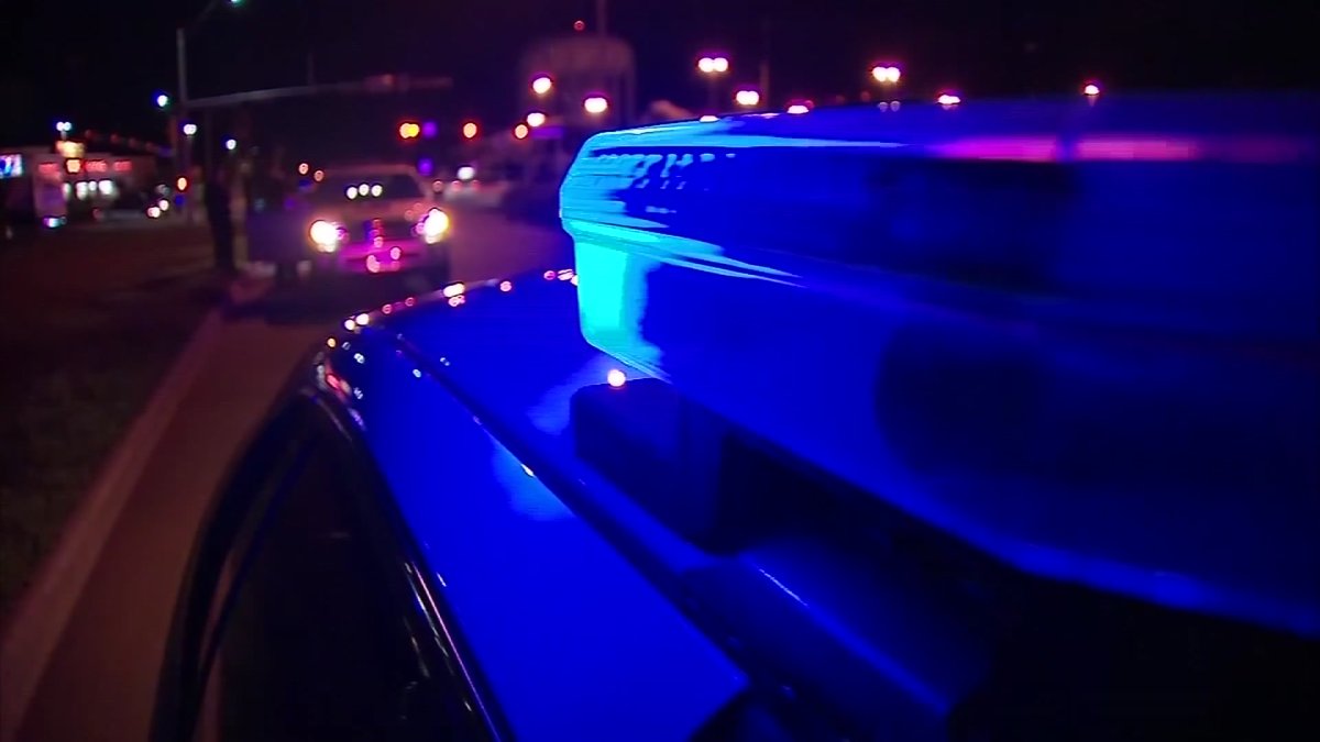 Fort Worth man hit by stray bullet as clock strikes midnight on New Year's Day