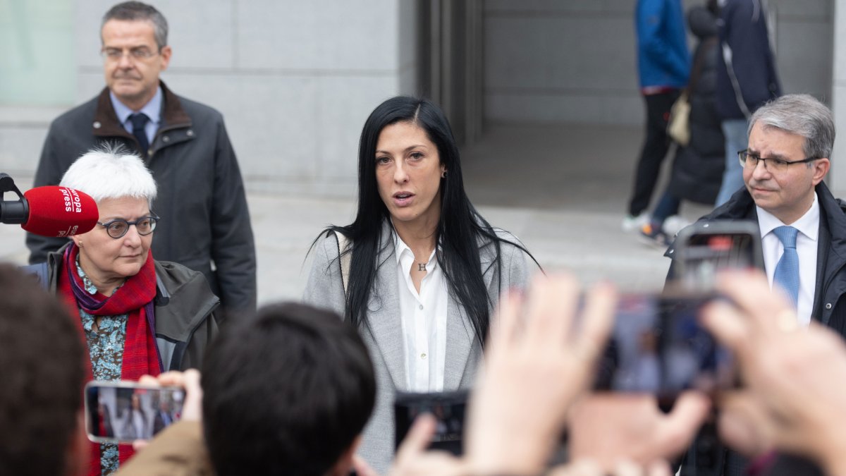 Jenni Hermoso testifies in sexual assault case after kiss at Women's World Cup