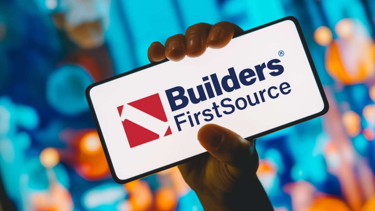 Despite a tough market, Builders FirstSource CEO says housing demand is 'really strong' – NBC 5 Dallas-Fort Worth - Vimarsana News