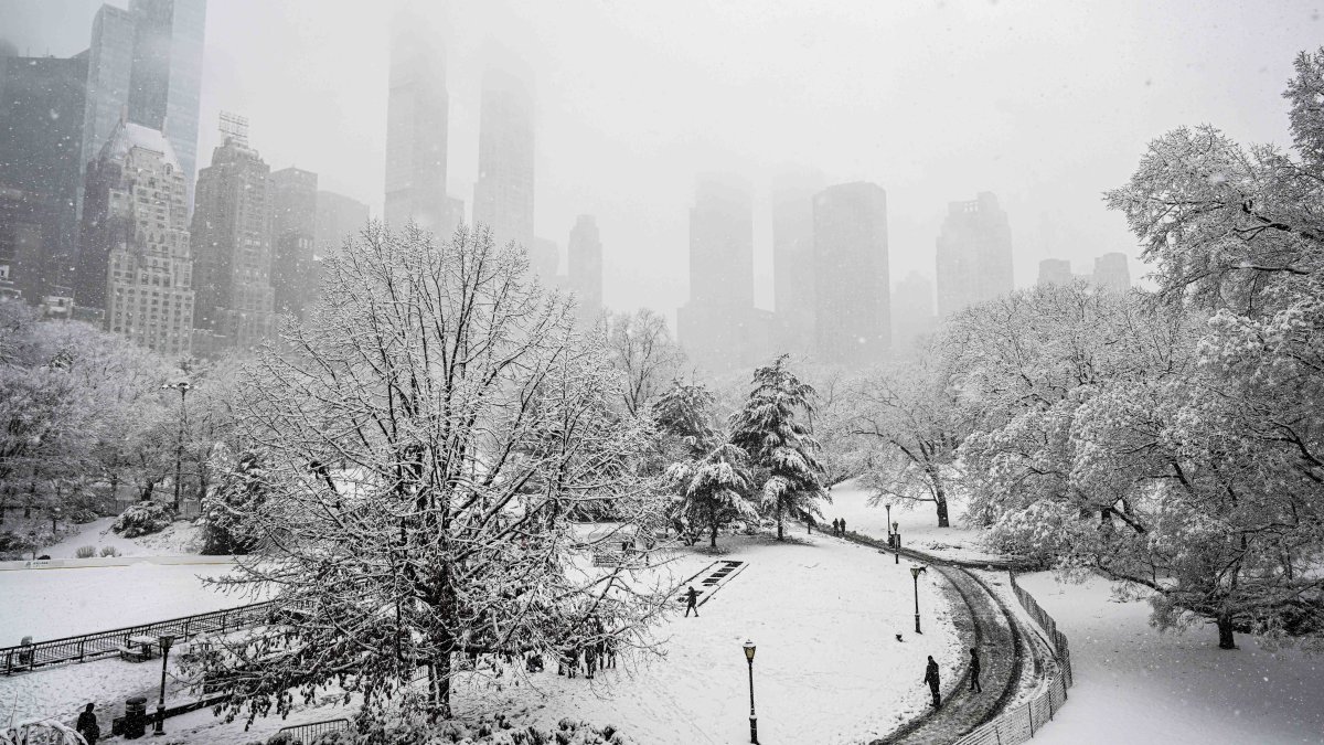 Winter storm hits Northeast, causing difficult driving, closed schools and canceled flights