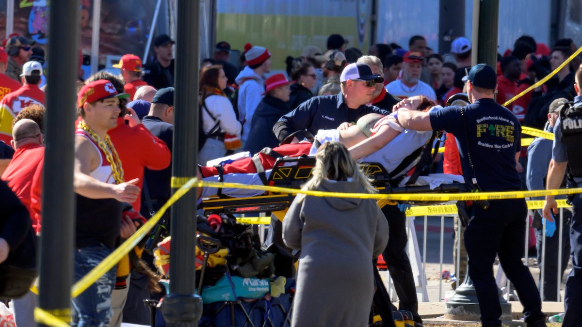 2 juveniles charged in Kansas City Chiefs Super Bowl parade shooting – NBC 5 Dallas-Fort Worth - Vimarsana News