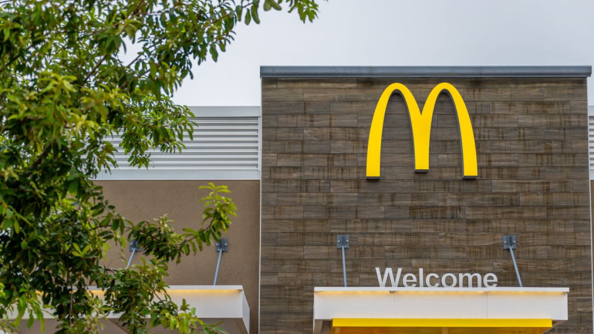 Why McDonald's is flipping its 'M' to become 'WcDonald's' – NBC 5 Dallas-Fort Worth - Vimarsana News