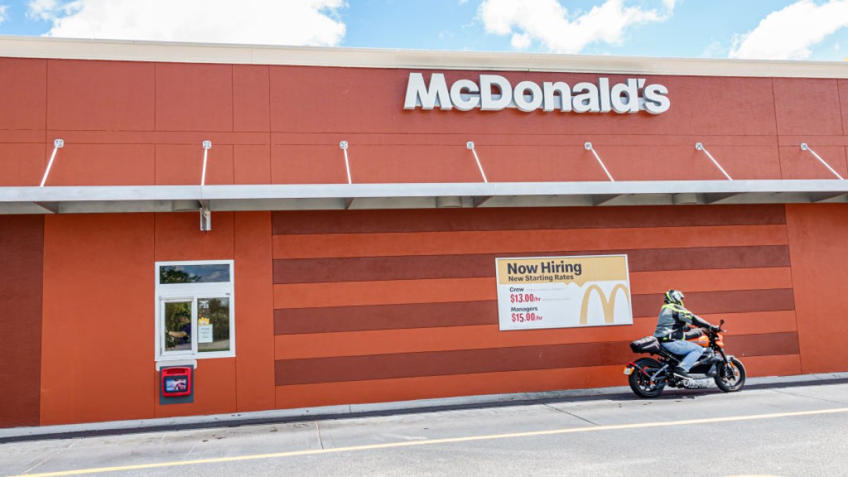 Fast foodies are getting fed up with price hikes at the drive-thru - Vimarsana News