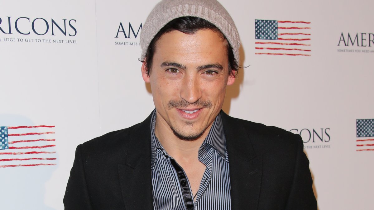 Andrew Keegan addresses cult leader rumors – NBC 5 Dallas-Fort Worth - Vimarsana News