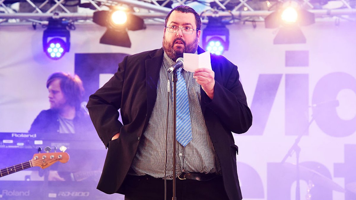 Ewen MacIntosh, star of UK version of 'The Office,' dies at 50 – NBC 5 Dallas-Fort Worth - Vimarsana News