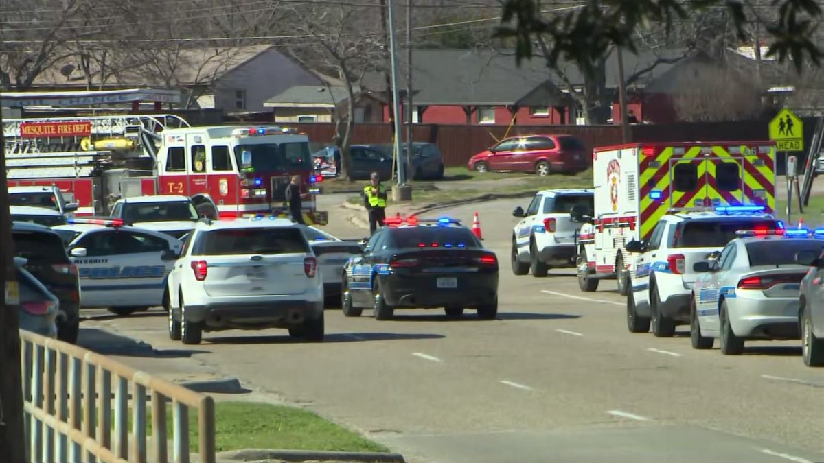 Suspect shot after entering Mesquite school with gun – NBC 5 Dallas-Fort Worth - Vimarsana News