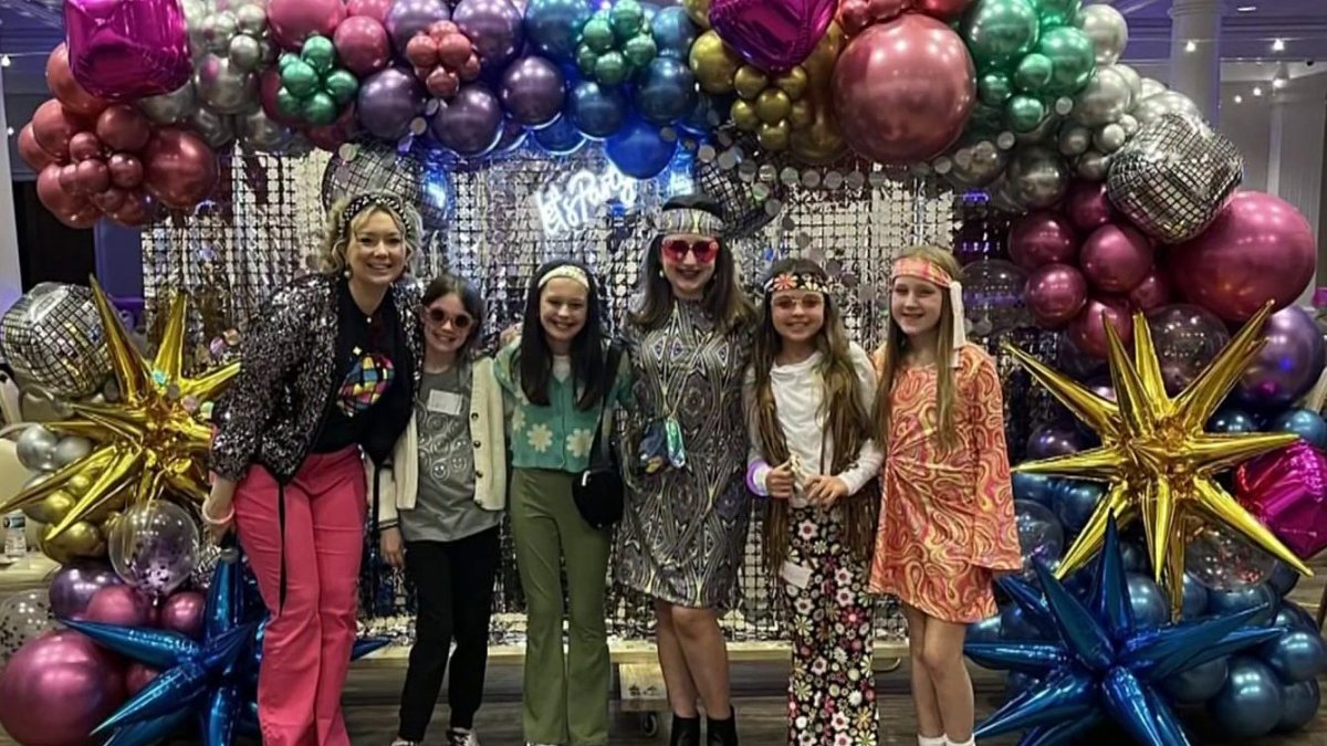 Dads and daughters dance the night way in Fort Worth - Vimarsana News