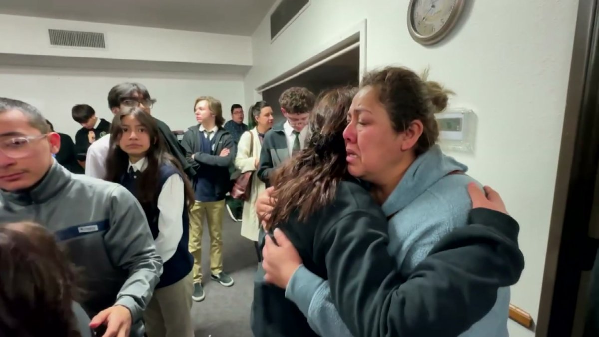 Parents waited hours outside of Mesquite charter school following shooting - Vimarsana News