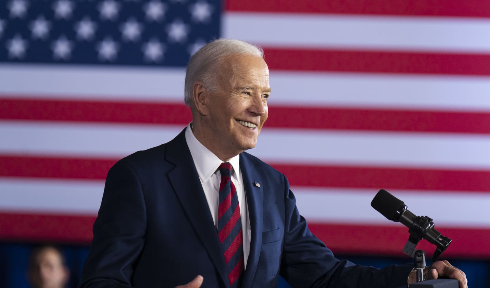 Biden heads West to secure his standing in Nevada and Arizona