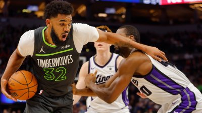 Karl-Anthony Towns out with torn meniscus