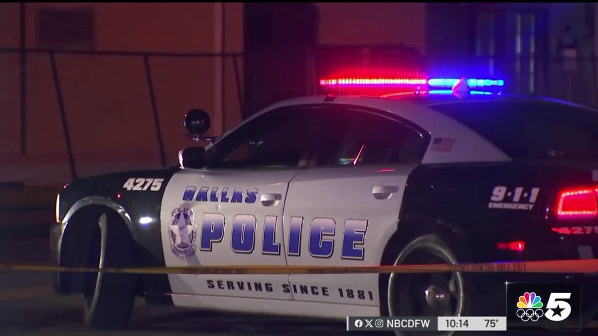 Dallas police officer recovering after being shot while working ...