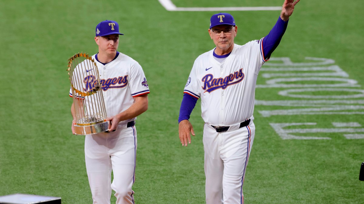 Rangers finally clinch World Series title in historic win, manager Bruce Bochy and Cubs manager Craig Counsell reflect on past failures and successes