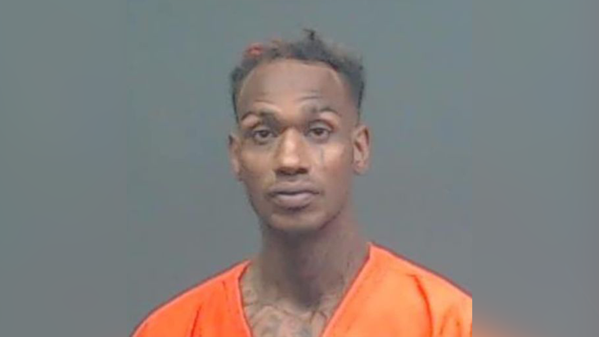 Texas man accused of hitting officer with machete – NBC 5 Dallas-Fort Worth