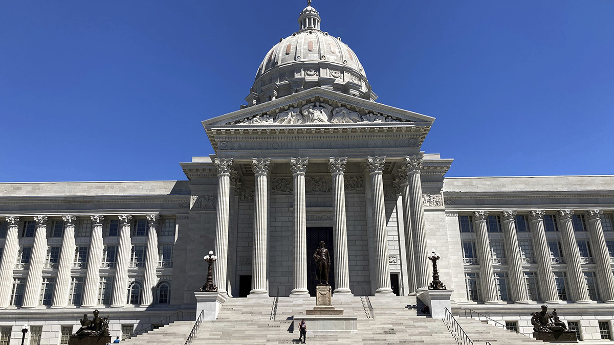 Missouri lawmaker calls to allow divorce during pregnancy. Why are some judges currently preventing it?