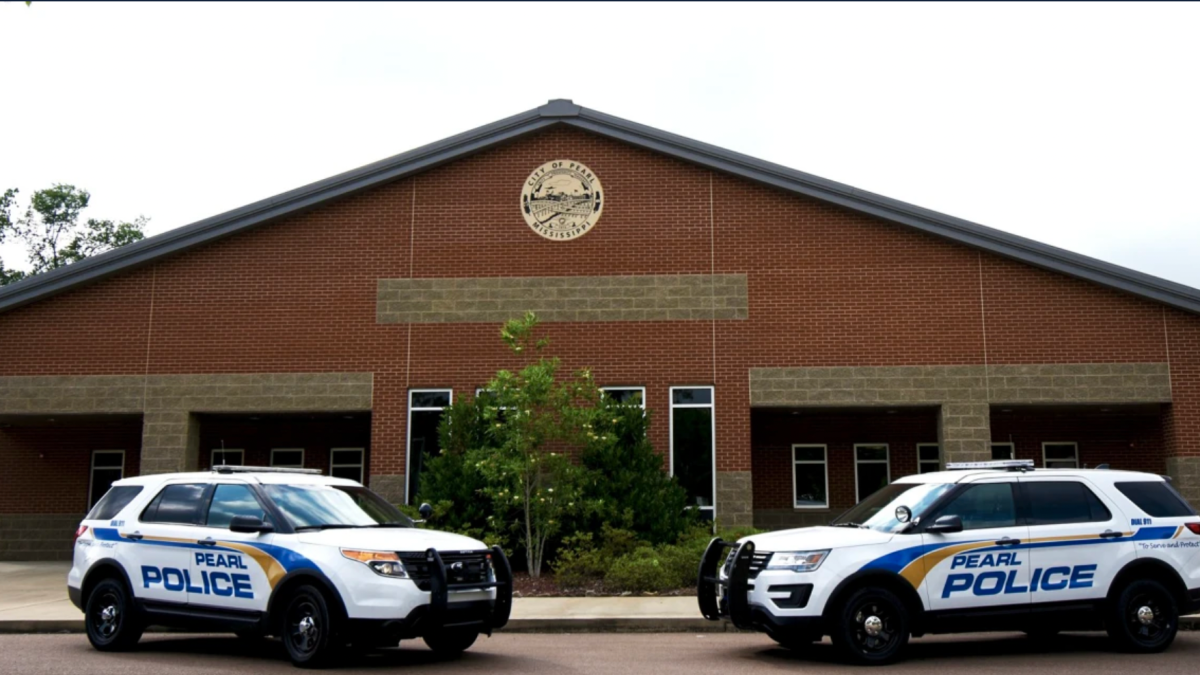 Mississippi officer charged with forcing prisoner to lick urine off floor