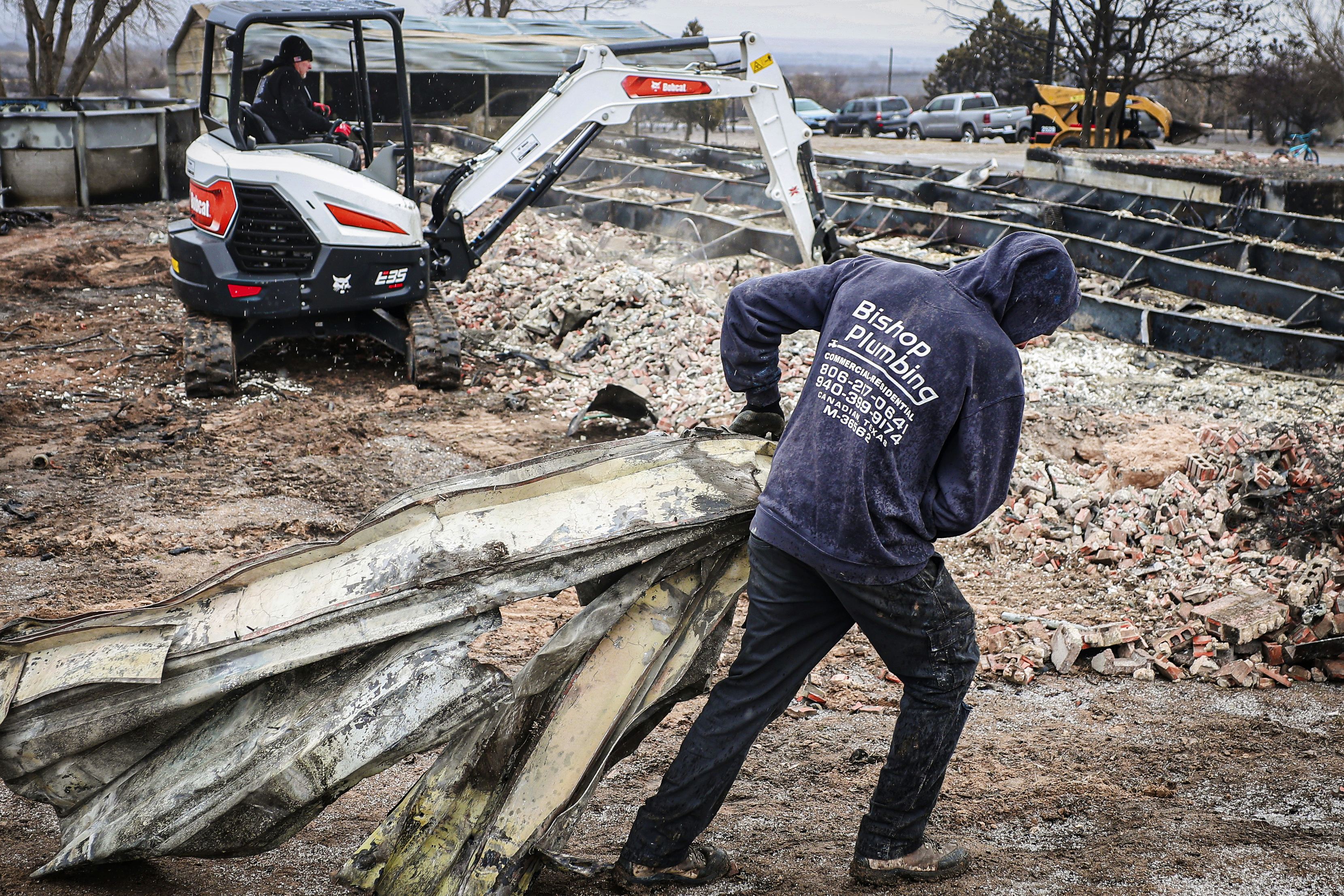 Texas Gov. Greg Abbott says wildfire has destroyed 500 structures NBC