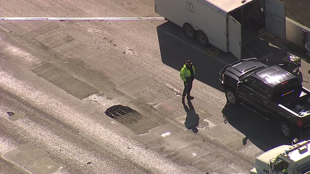 Large pothole causes problems for Texas drivers – NBC 5 Dallas-Fort Worth