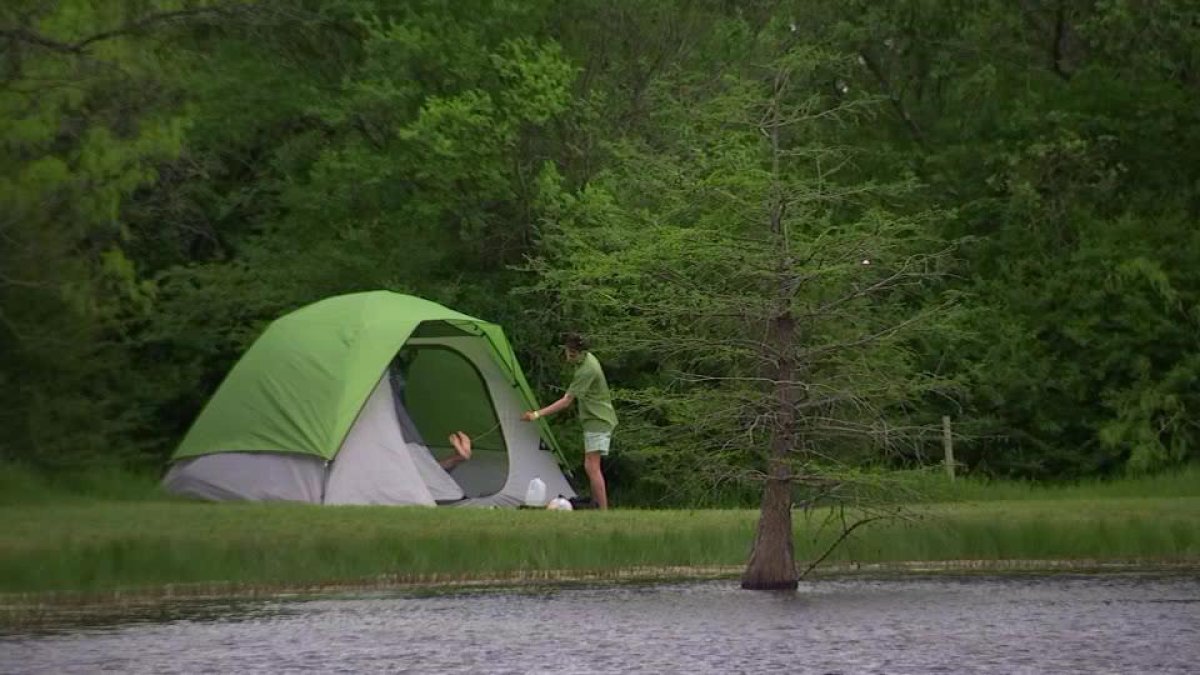 Tents are set up in North Texas for total solar eclipse – NBC 5 Dallas-Fort Worth - Vimarsana News