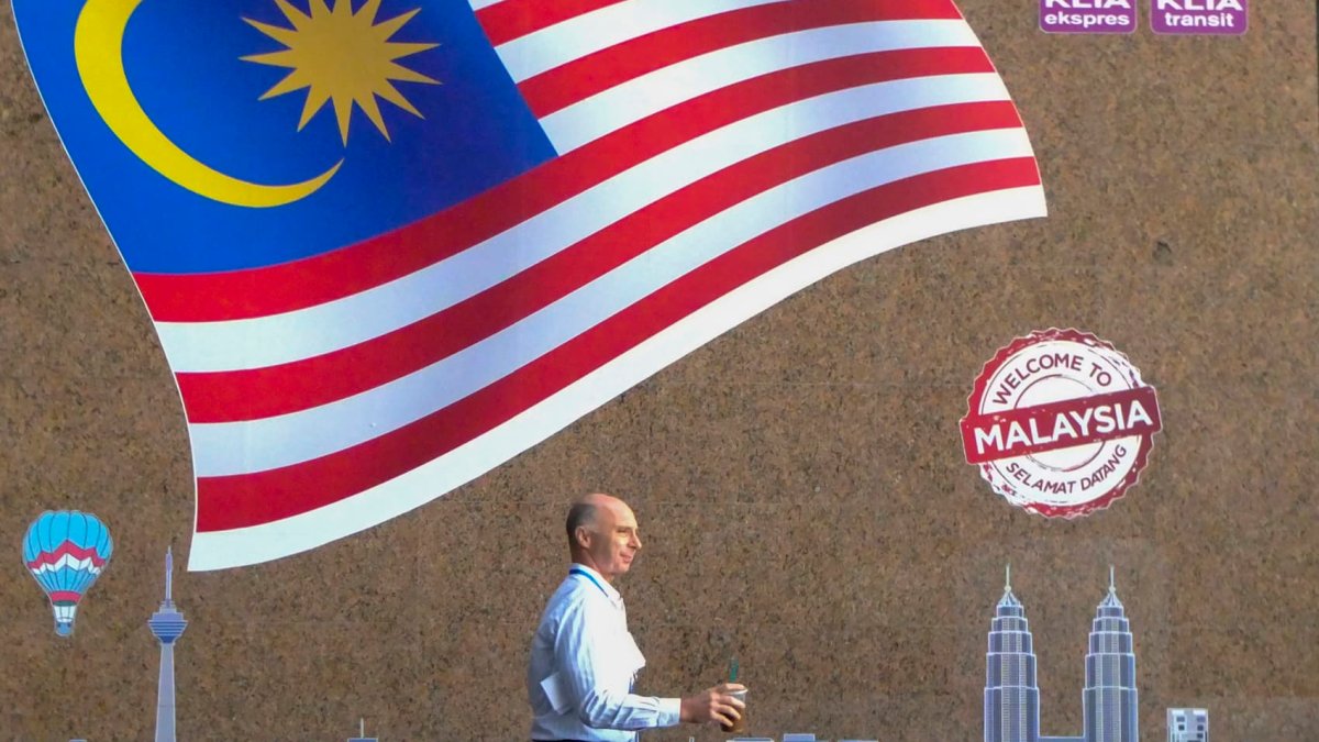 部长表示，马来西亚并未受到中国和美国半导体竞争的影响