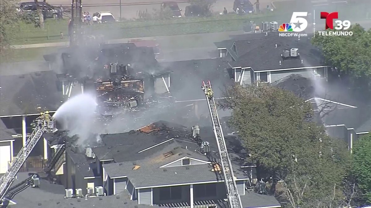 Fire crews battle blaze at Dallas apartment complex – NBC 5 Dallas-Fort ...
