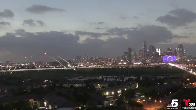 Total Eclipse: Dallas skyline timelapse from Lake Cliff Tower