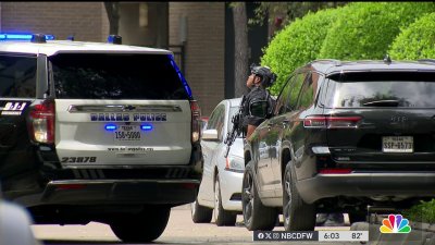 Suspect threatens to jump off building in Dallas during standoff