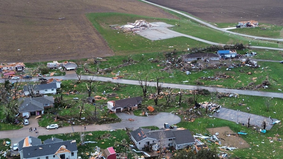 Deadly tornadoes leave trail of destruction in Midwest, Plains – NBC 5 ...