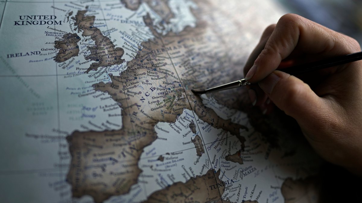 Why people still buy globes in 2024 despite Google Earth predominance – NBC 5 Dallas-Fort Worth - Vimarsana News