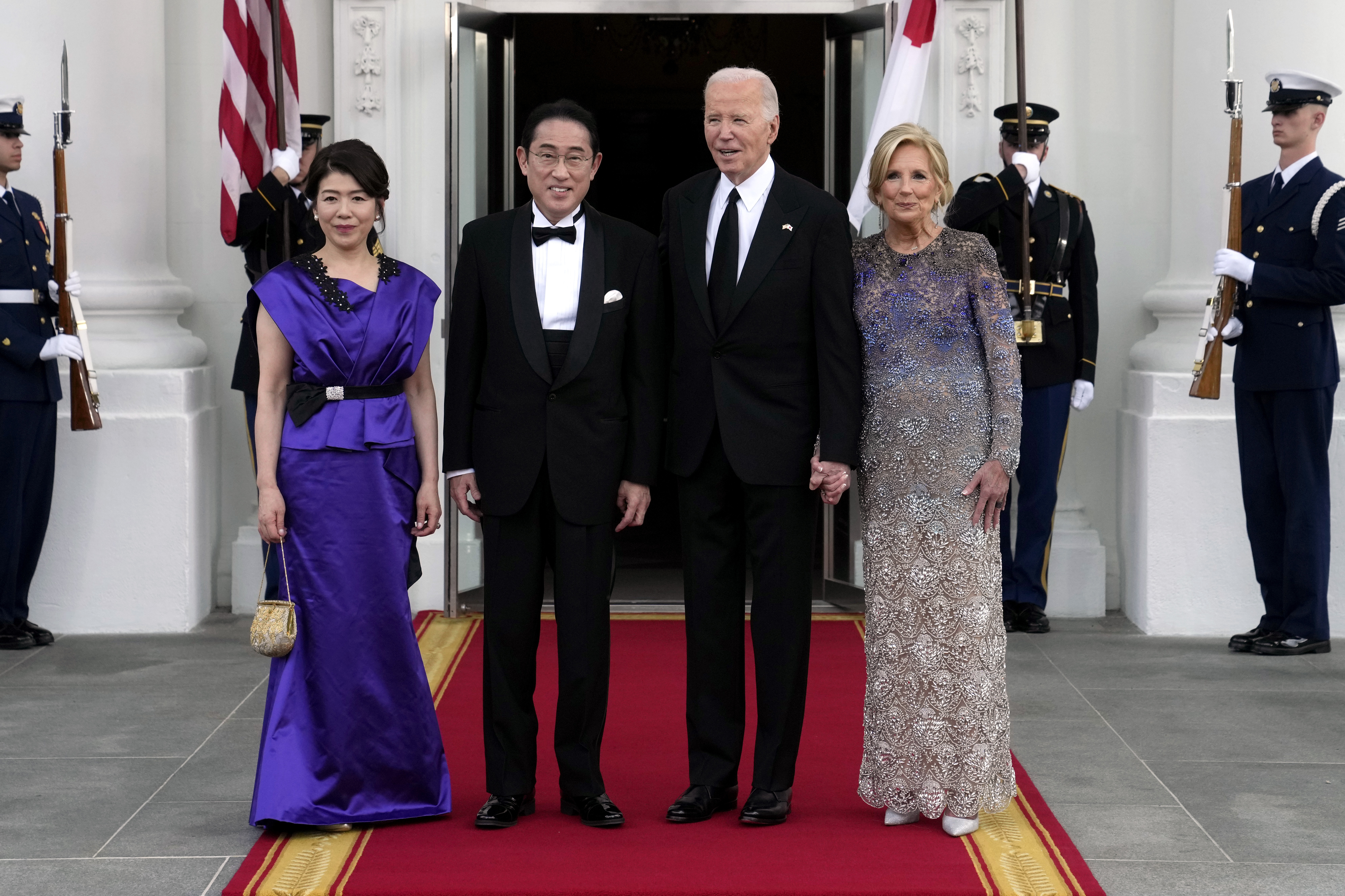 From Tim Cook to the Clintons, US state dinner for Japan attracts top figures in business, politics