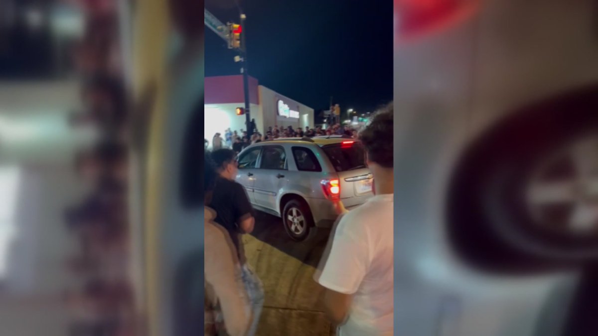 Driver attacked by Ft Worth street takeover spectators speaks out – NBC 5 Dallas-Fort Worth - Vimarsana News
