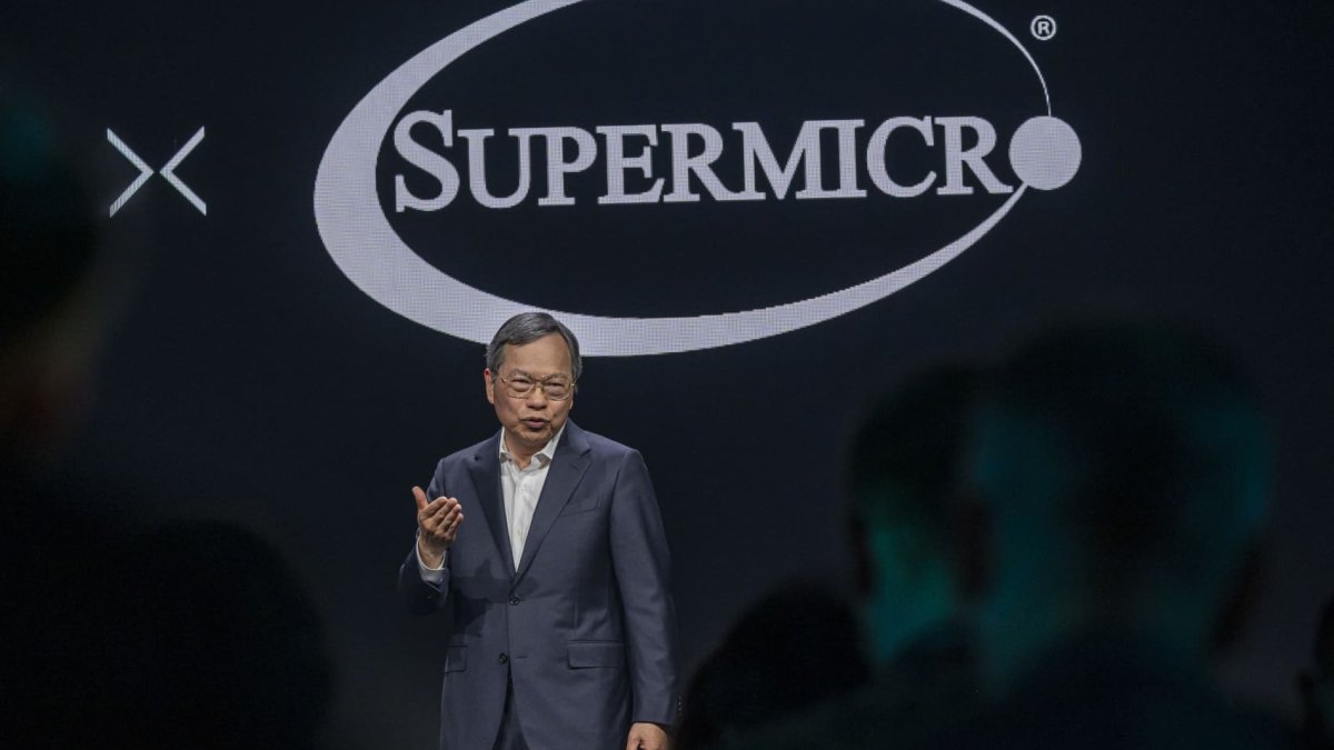 Super Micro plummets 15% after posting revenue miss - Vimarsana News