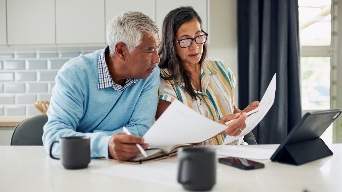 Here's how to avoid getting 'hammered' on inherited individual retirement account taxes, experts say – NBC 5 Dallas-Fort Worth - Vimarsana News