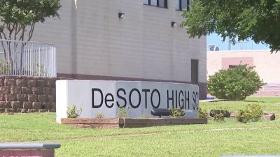 DeSoto High School students return to school with new security and policy changes