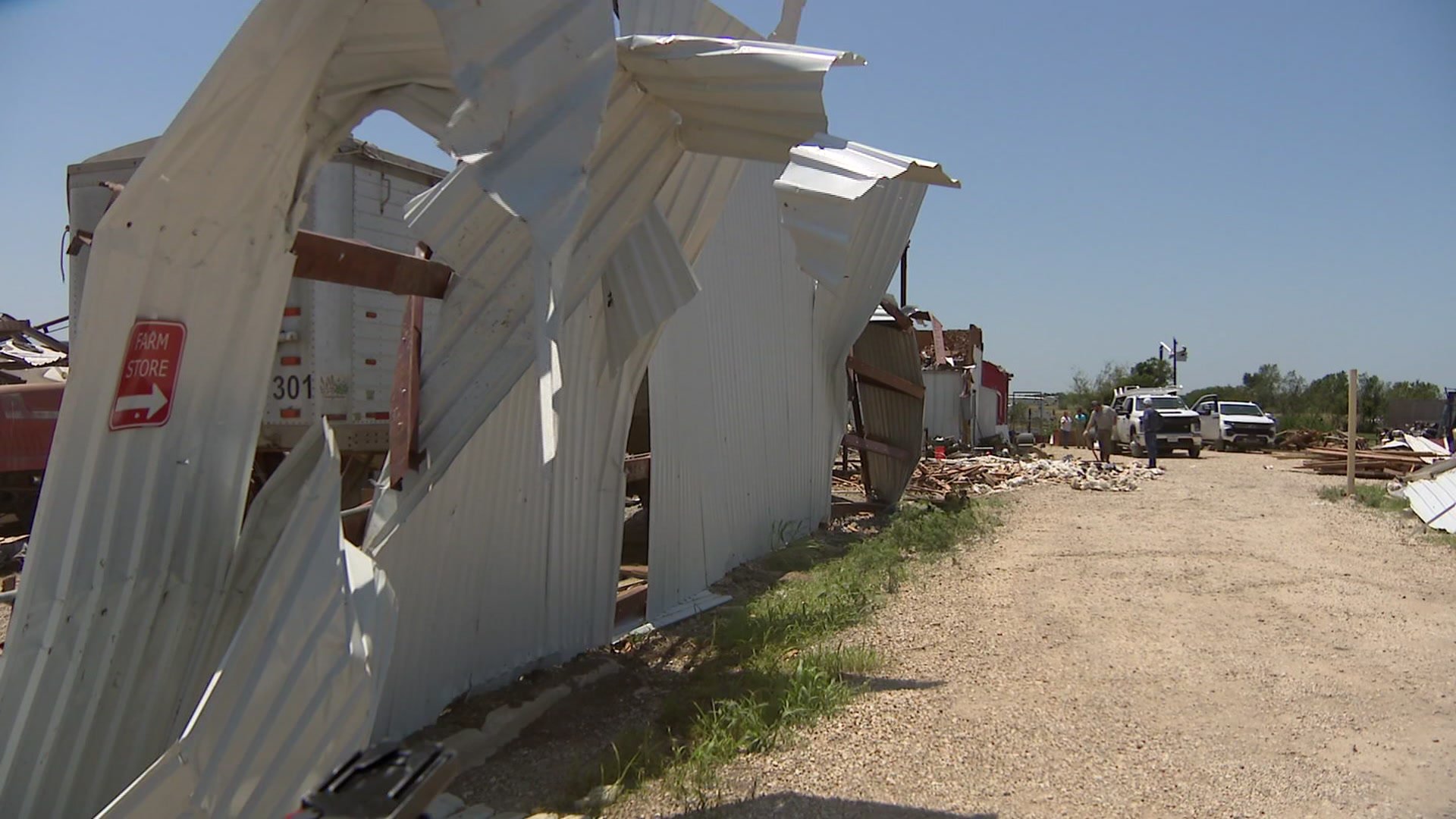 North Texas farm destroyed by tornado storm – NBC 5 Dallas-Fort Worth - Vimarsana News