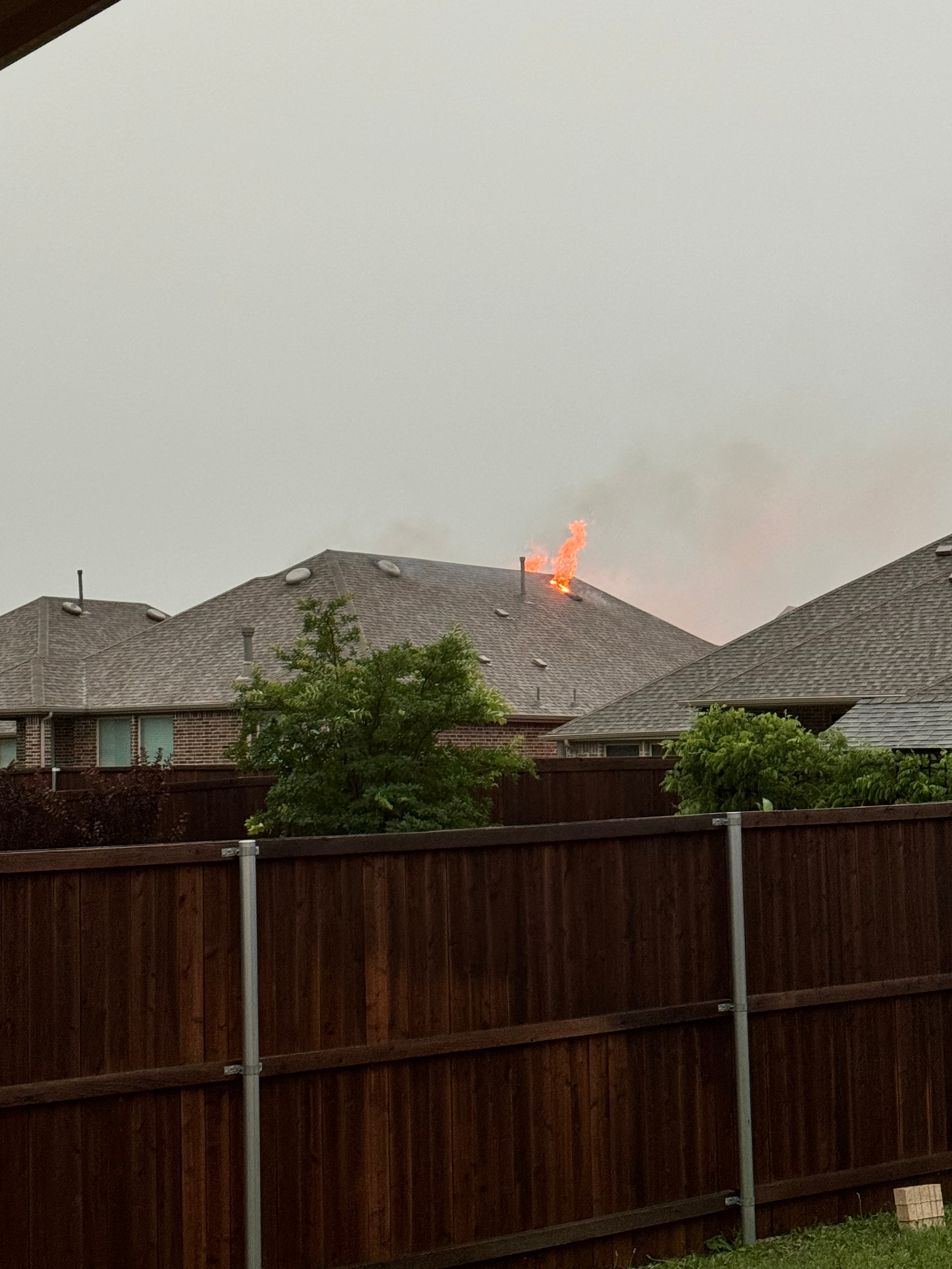 Additional photo of this strike from one street over.
On Tue, May 28, 2024 at 8:55 AM Darren Thompson<br />
wrote:
> Prefer to remain anonymous.<br />
> MFD responded in minutes.<br />
> Fire now extinguished.<br />
> This was around 7:30am.<br />
>