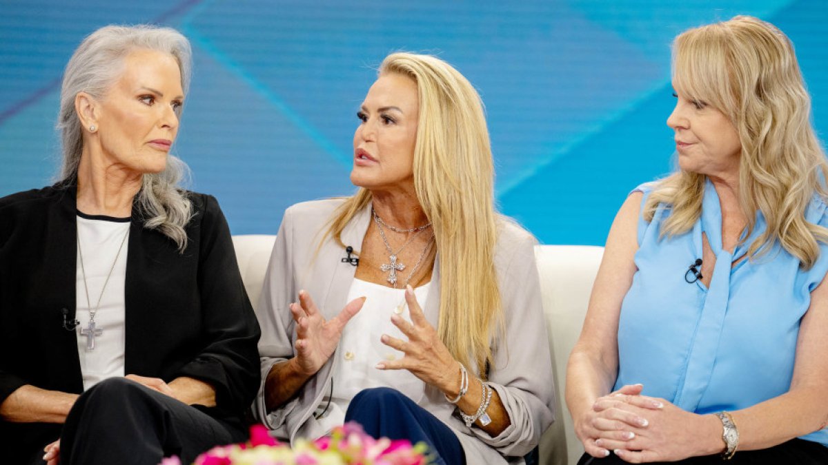 Nicole Brown Simpson’s sisters detail how they processed the death of