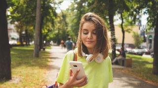 3 easy online side hustles you can pick up any time: Some can pay as much as $200 per hour