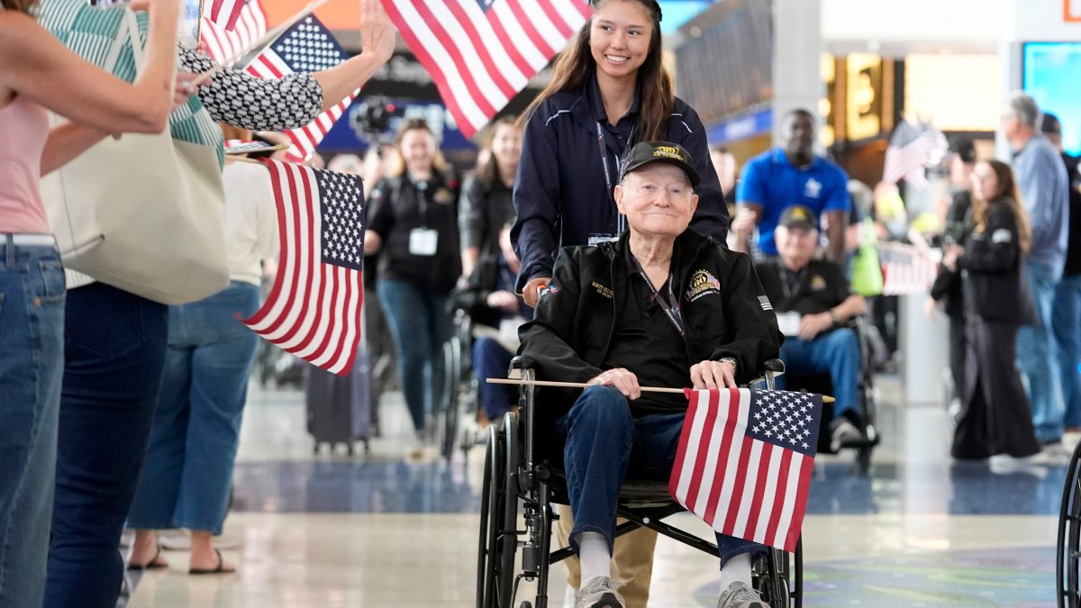 World War II veterans take off for France for 80th anniversary of D-Day