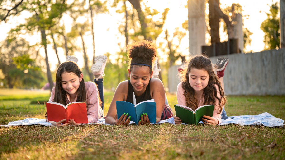 Here's where kids and teens can get freebies for completing their summer reading