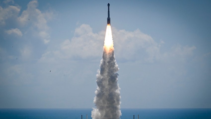 The United Launch Alliance (ULA) Atlas V rocket with Boeing’s CST-100 Starliner spacecraft launches from Space Launch Complex 41 at Cape Canaveral Space Force Station in Florida on June 5, 2024. Boeing launched its very first astronauts bound for the International Space Station aboard a Starliner capsule, which joins a select club of spacecraft to carry humans beyond Earth.