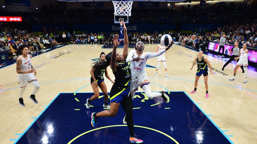 ARLINGTON, TX –  JUNE 9: Kahleah Copper #2 of the Phoenix Mercury drives to the basket during the game against the Dallas Wings during a 2024 Commissioner’s Cup game on June 9, 2024 at the College Park Center in Arlington, TX. NOTE TO USER: User expressly acknowledges and agrees that, by downloading and or using this photograph, User is consenting to the terms and conditions of the Getty Images License Agreement. Mandatory Copyright Notice: Copyright 2024 NBAE (Photo by Michael Gonzales/NBAE via Getty Images)