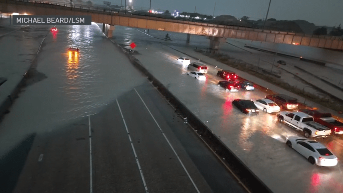 Littering exacerbating flash floods, trapping cars on I-635 in Dallas ...