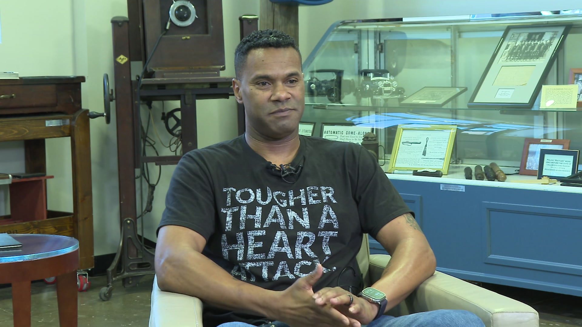 Fort Worth officer credits coworkers, God for saving his life after 'widow maker' heart attack – NBC 5 Dallas-Fort Worth - Vimarsana News