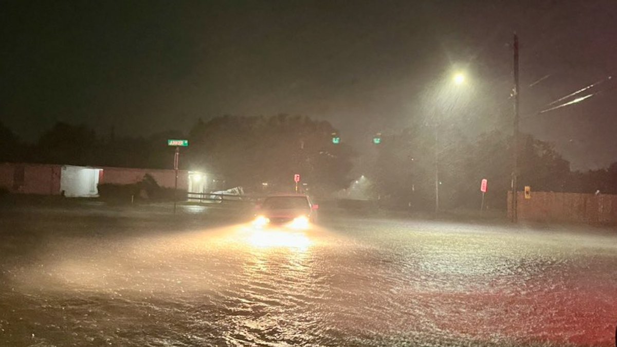 Power outages as Hurricane Beryl’s wind and rain lashes Texas NBC 5