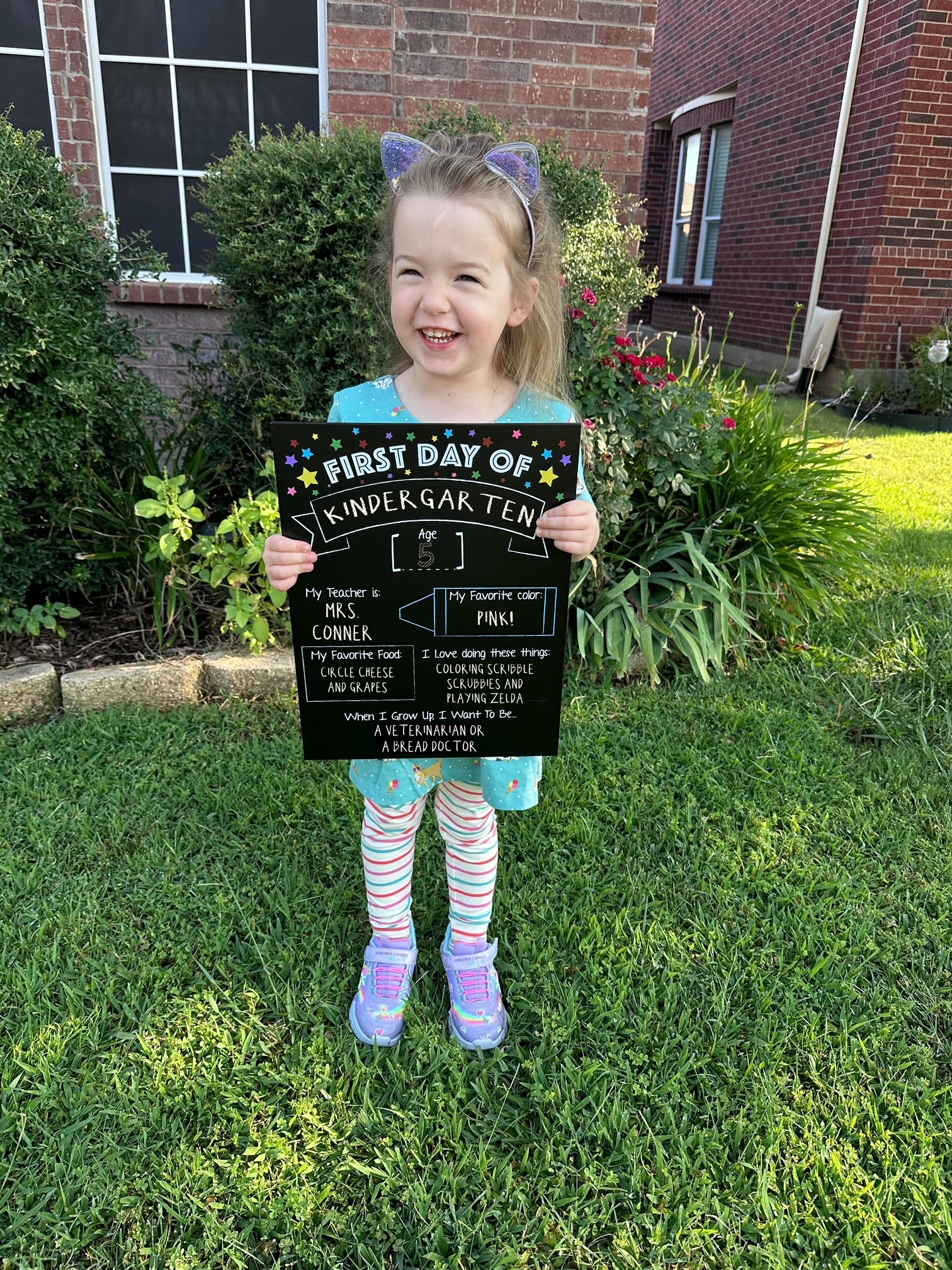 My daughter Everly started kindergarten yesterday in Denton ISD and had the best day! I wanted to include pics below—she loves cats and her “what I wanna be when I grow up” made us laugh.