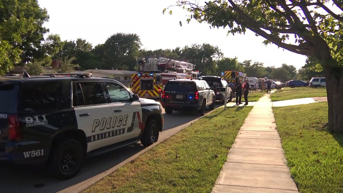 Man dies after shooting and fire at Arlington home – NBC 5 Dallas-Fort Worth